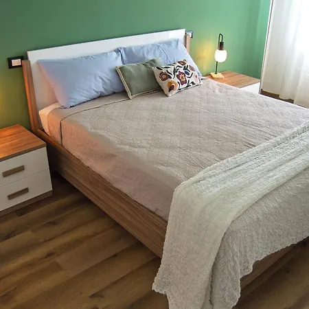 Apartament Iris House Ferrara